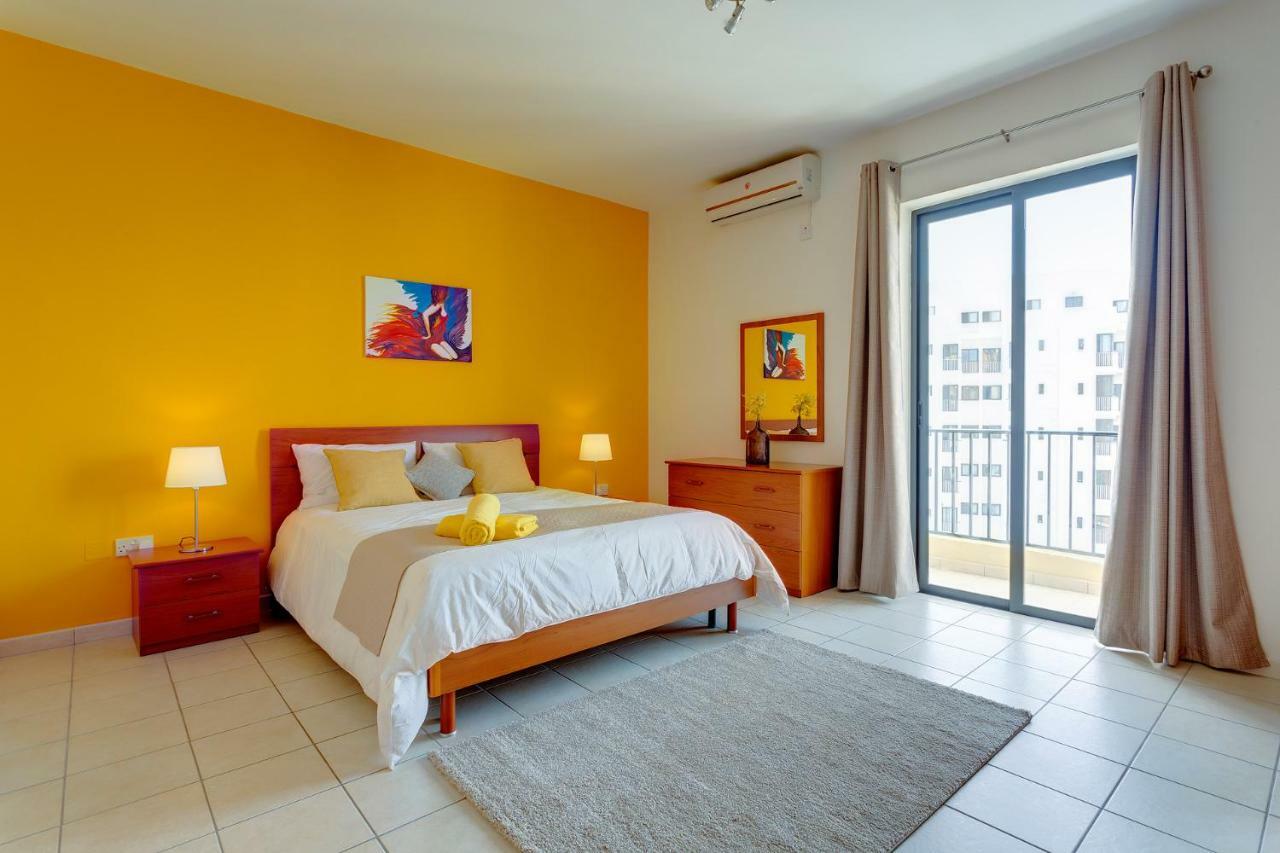 Spacious, Top Location Sliema Apartment Buitenkant foto